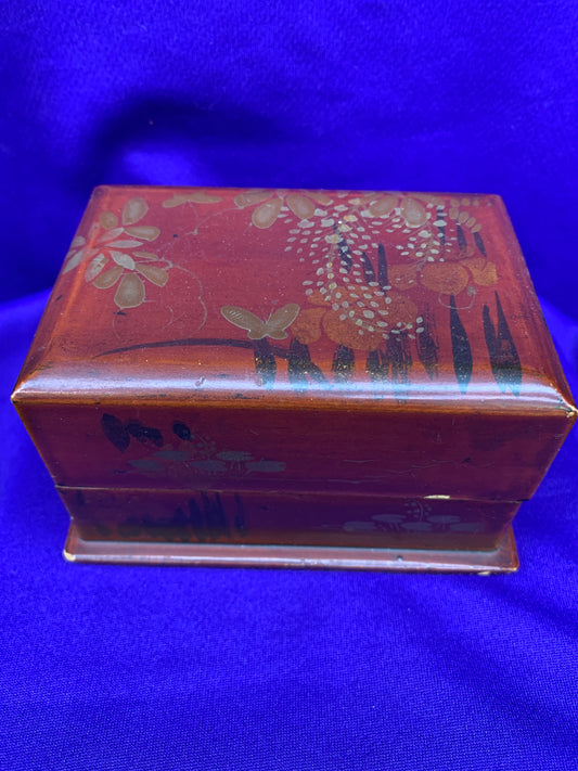 Vantine's Lacquered Perfume Box